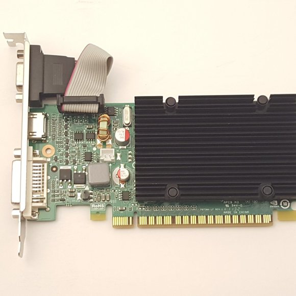 EVGA / NVIDIA GeForce 210 512MB DDR3 PCI-E Video Card P/N 512-P3-1311-KR - Picture 3 of 9